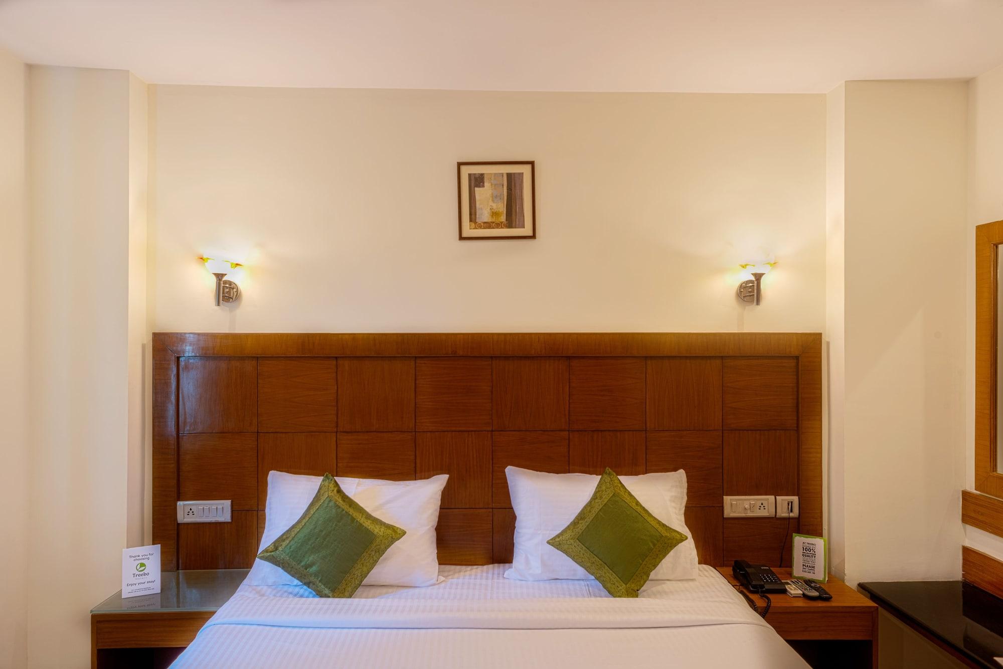 Treebo Trend Grand Plaza Nampally ไฮเดอราบัด ภายนอก รูปภาพ